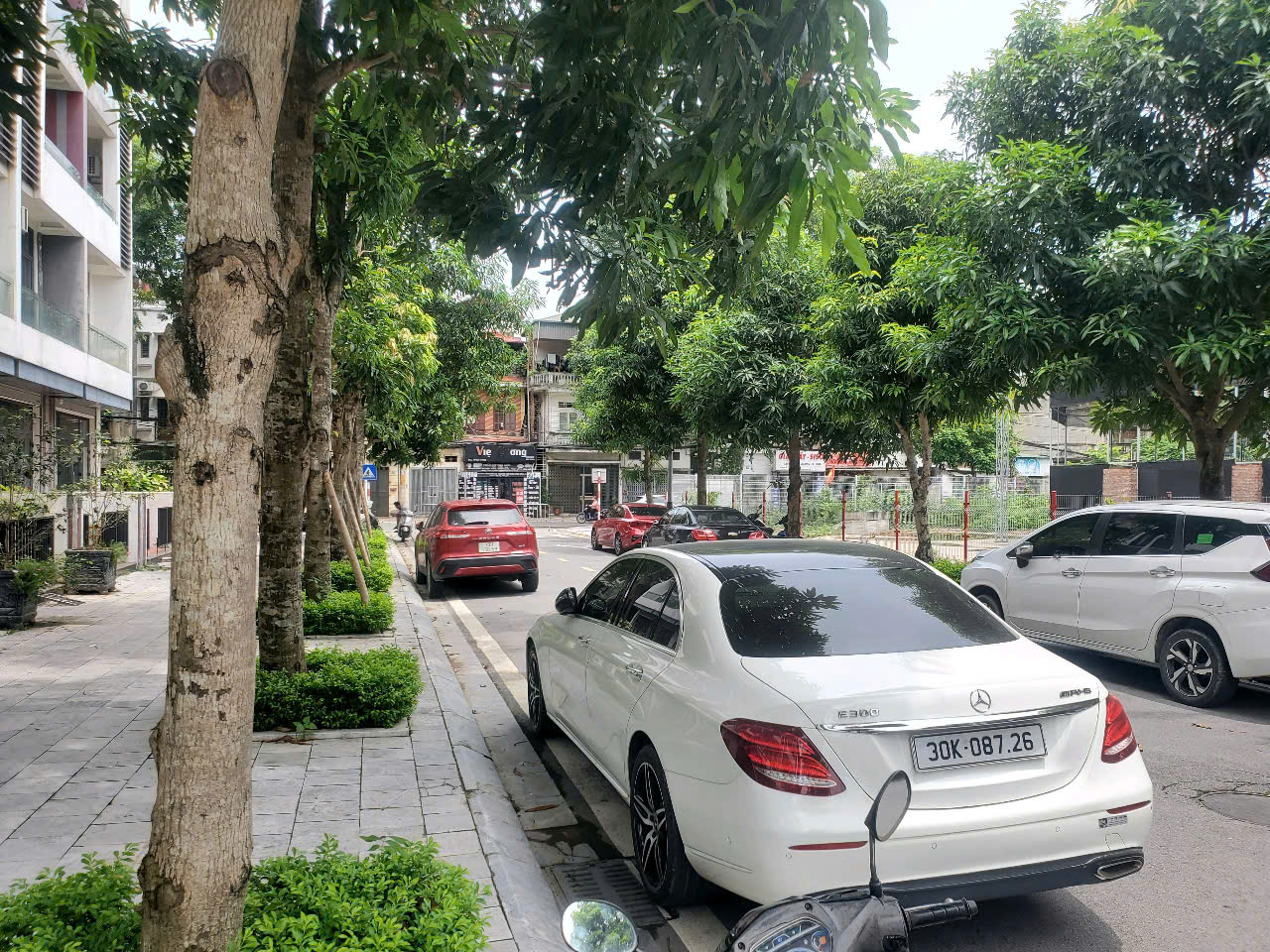 Bán nhà Bình Minh Garden,Đức Giang 5 tầng,80m,mt4.5 kinh doanh nhỉnh 18 tỷ - Ảnh chính